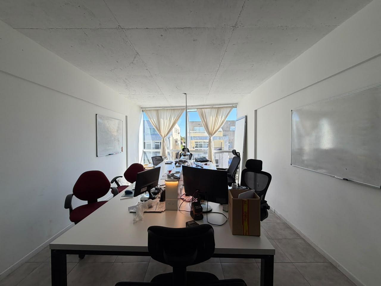 Foto de Oficina en venta en Pilar, imagen 1
