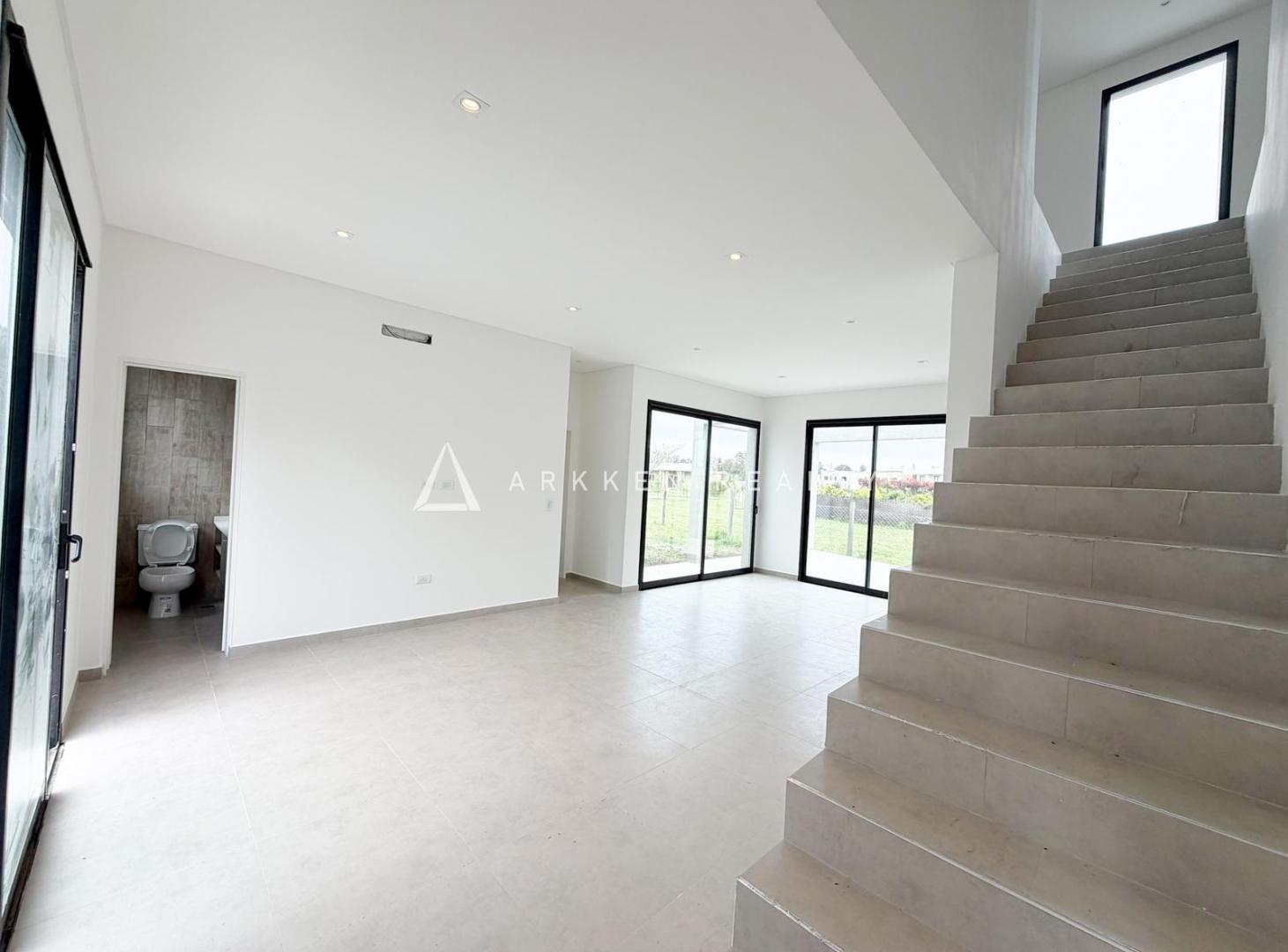 Foto de Casa en Venta en Santa Lucía, Pilar del Este, imagen 4