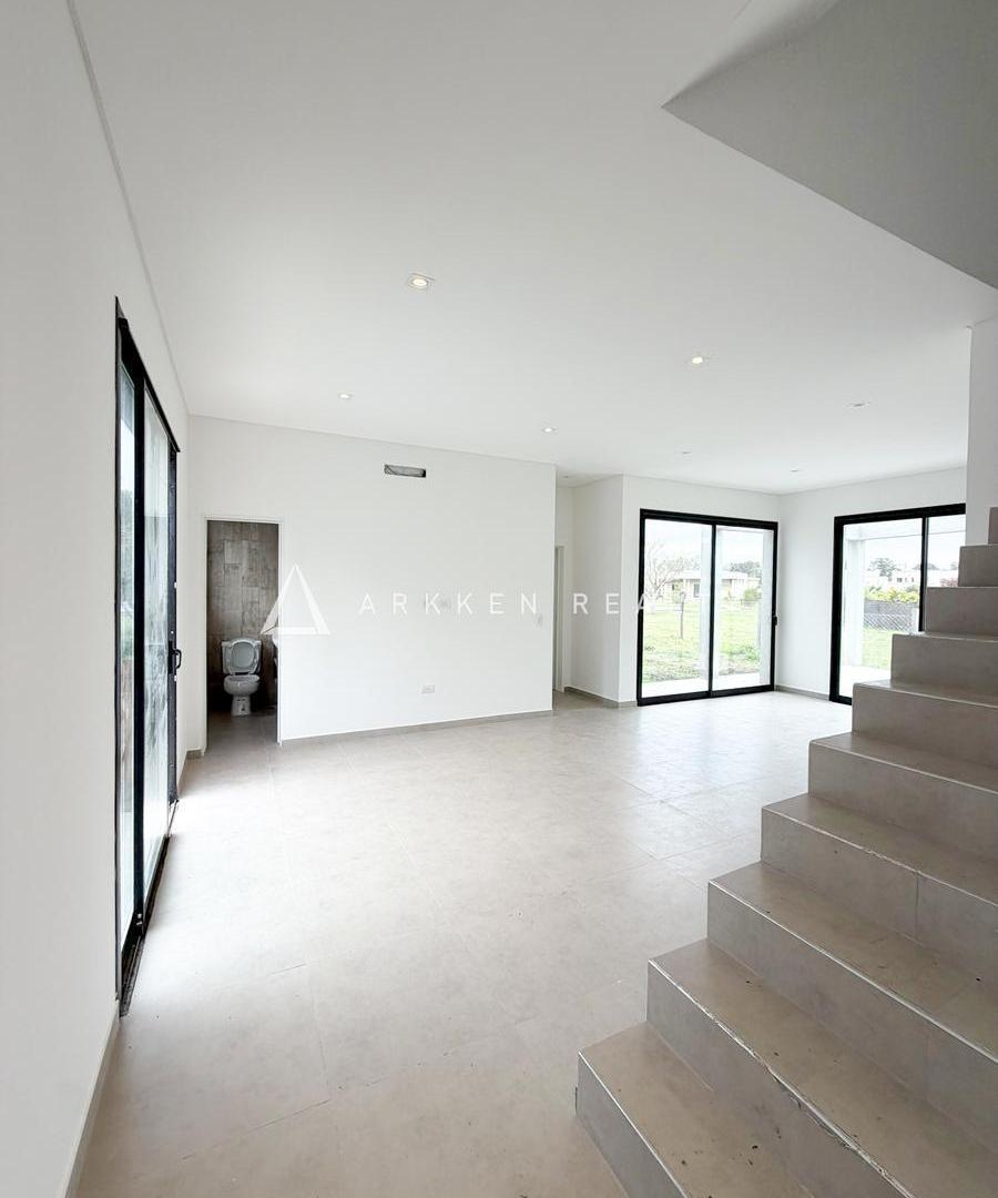 Foto de Casa en Venta en Santa Lucía, Pilar del Este, imagen 5