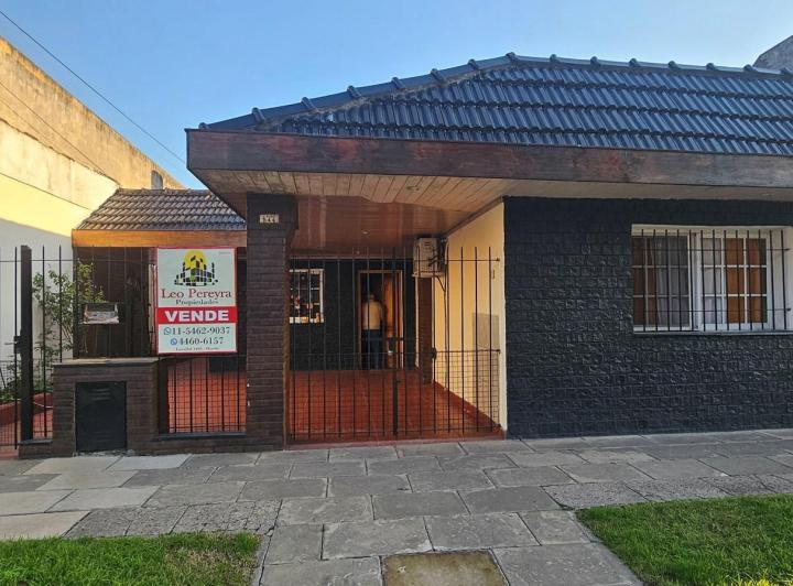 Casa Chalet en Venta en El Palomar, Morón, G.B.A. Zona Oeste