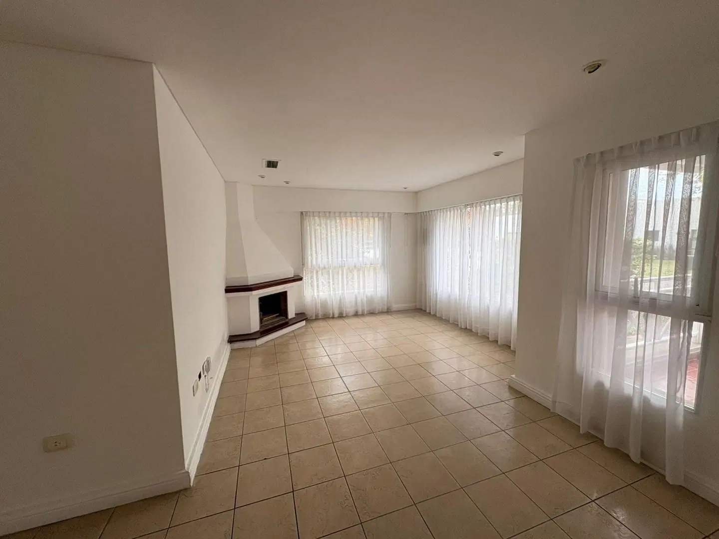 Casa Chalet en Alquiler en Haras María Elena, Moreno, G.B.A. Zona Oeste 1