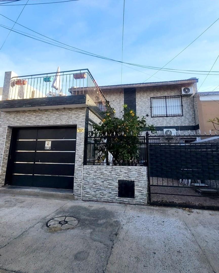 Casa Dúplex en Venta en Haedo, Morón, G.B.A. Zona Oeste