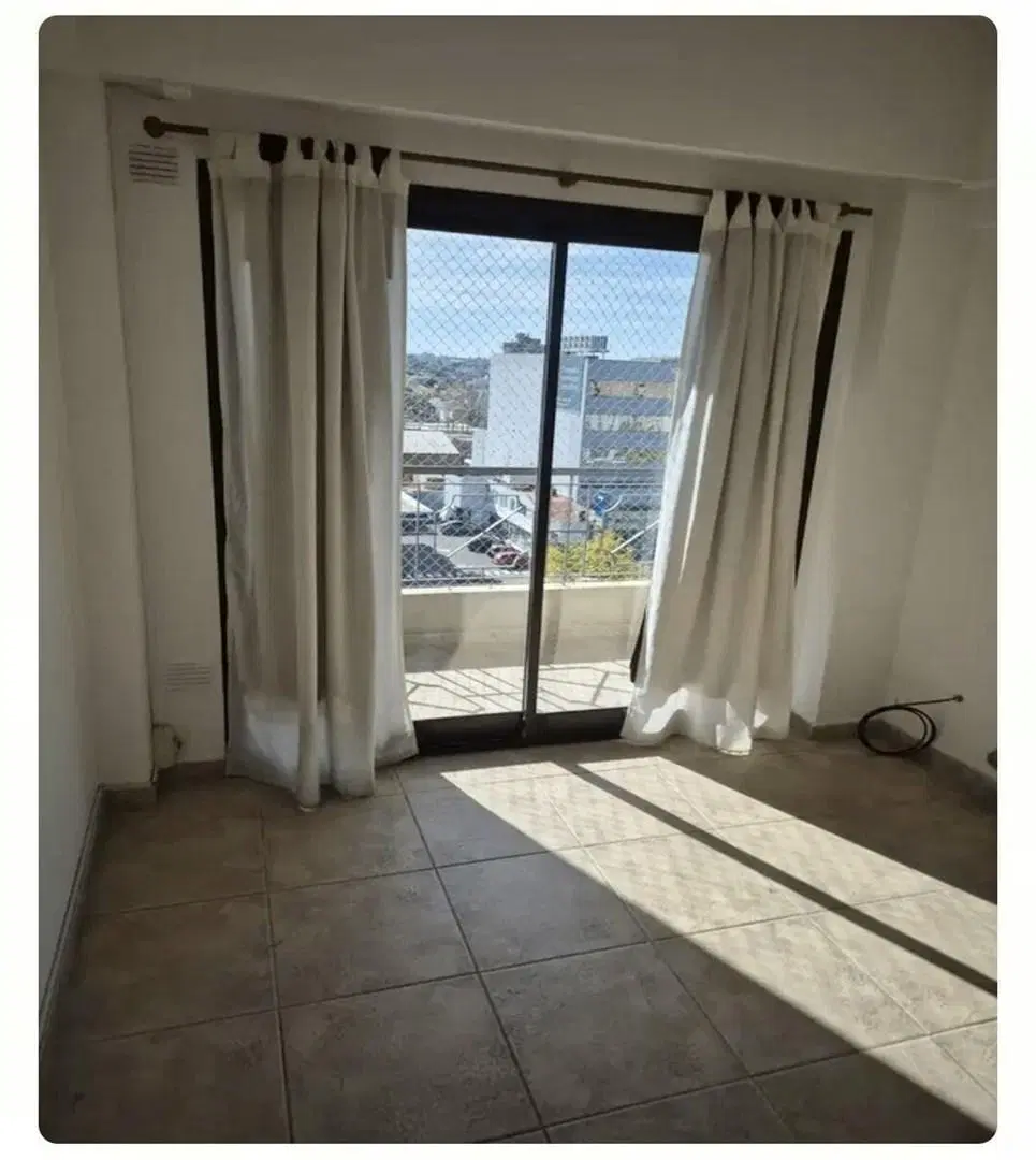 Departamento  en Venta en Haedo, Morón, G.B.A. Zona Oeste 2