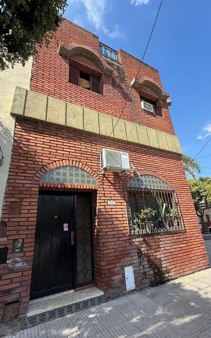 Foto de Casa en bloque, 3 dptos, 1 local. 10 ambientes., imagen 5