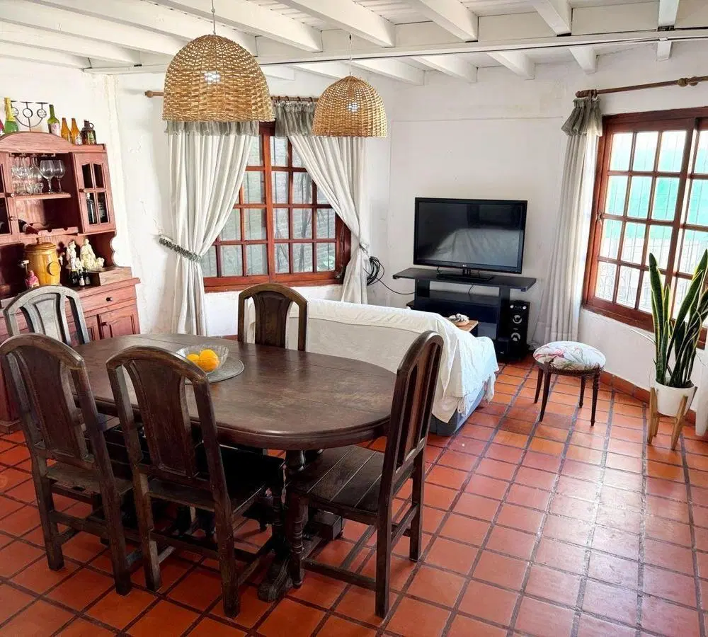 VENTA Casa 5 dormitorios en La Plata 3