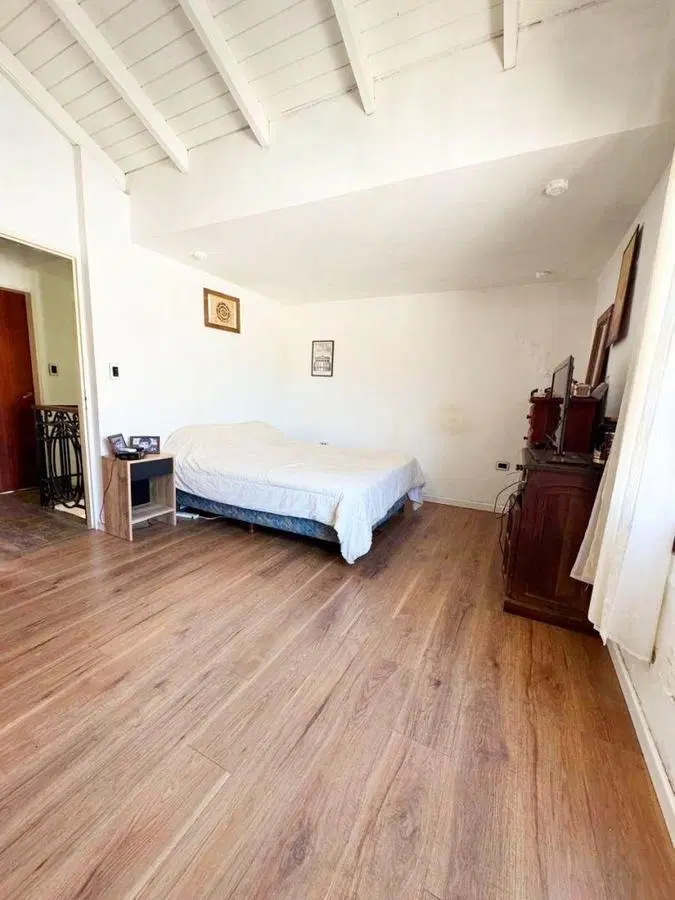 VENTA Casa 5 dormitorios en La Plata 4