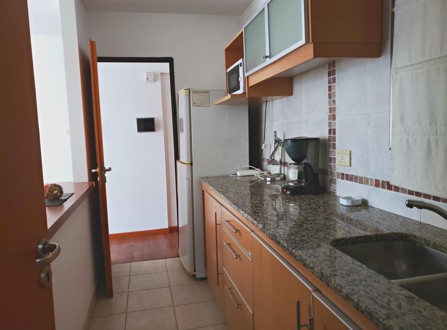Foto de Departamento en alquiler en La Plata, imagen 2
