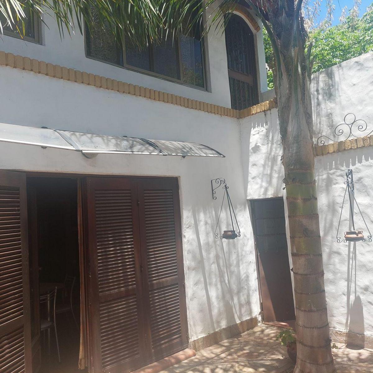 Casa de 3 Dorm. - Barrio Industrial 4