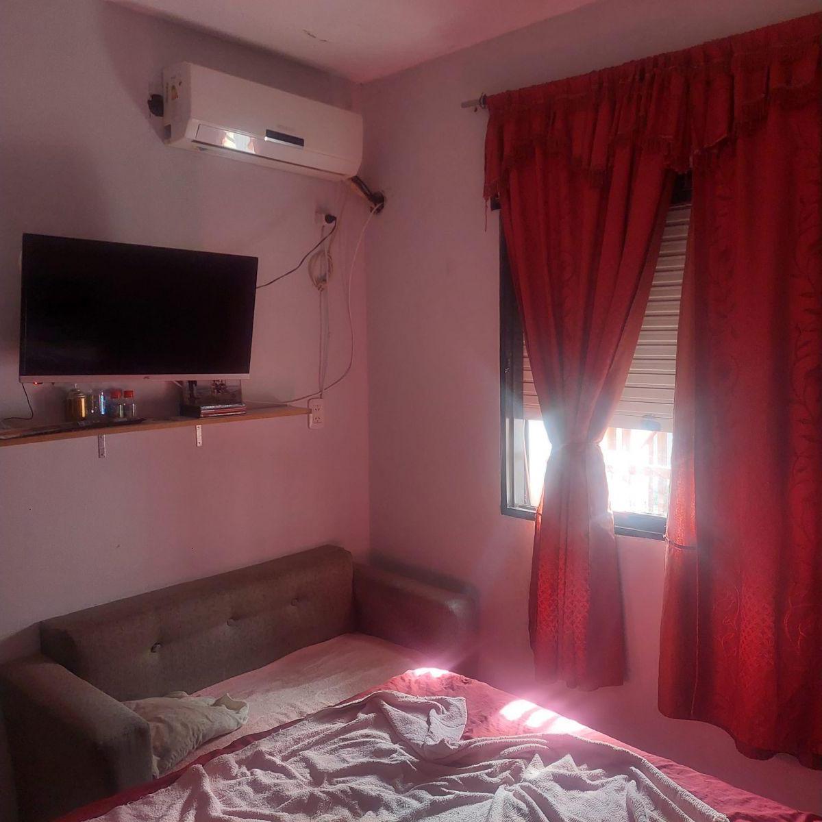 CASA INTERNA DE PASILLO A LA VENTA ARROYITO