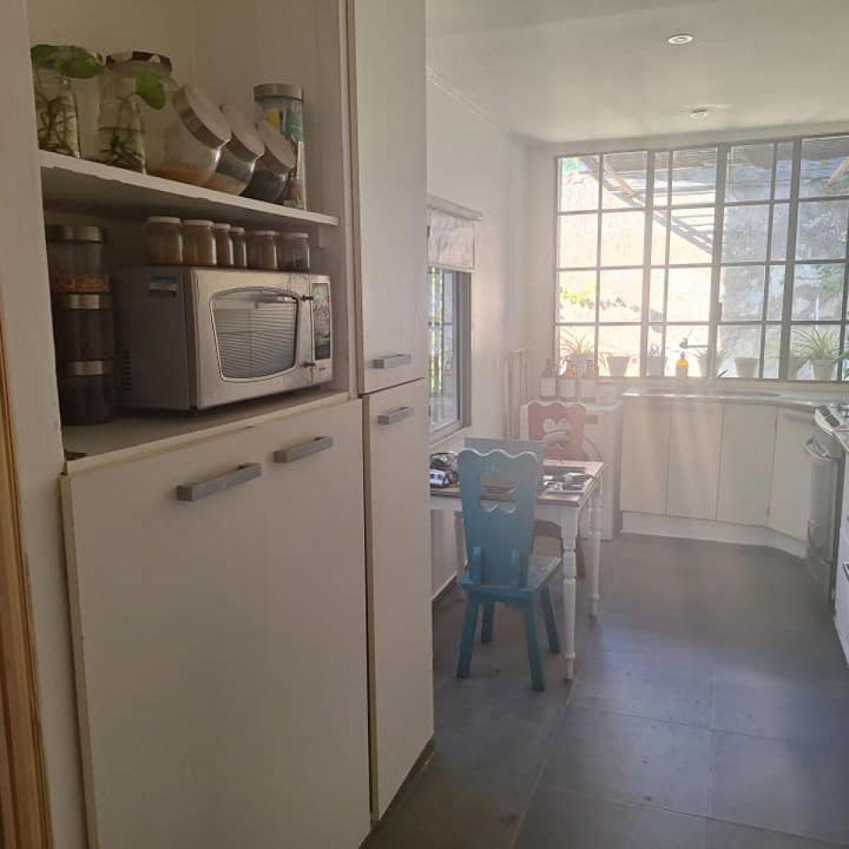 Casa de 2 Dorm. Barrio Sarmiento 4