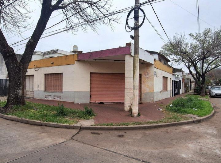 Local Comercial  de 150 m2 Barrio La Florida 2