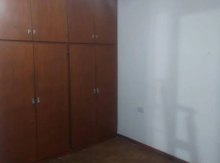 Casa de frente de 2 Dormitorios 5