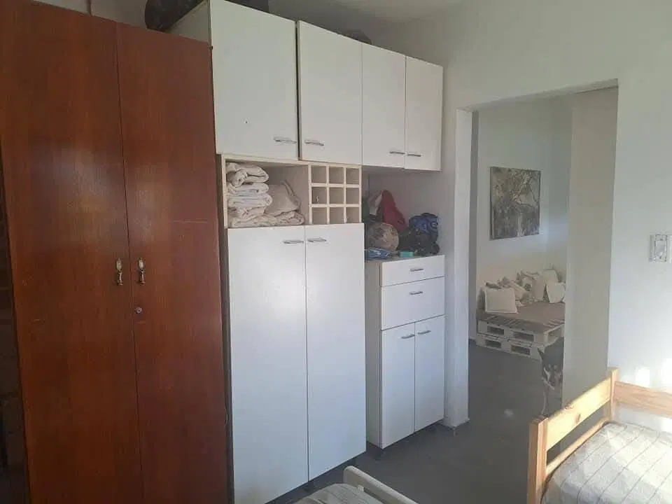 CASA DE 2 DORMITORIOS BARRIO SARMIENTO 4