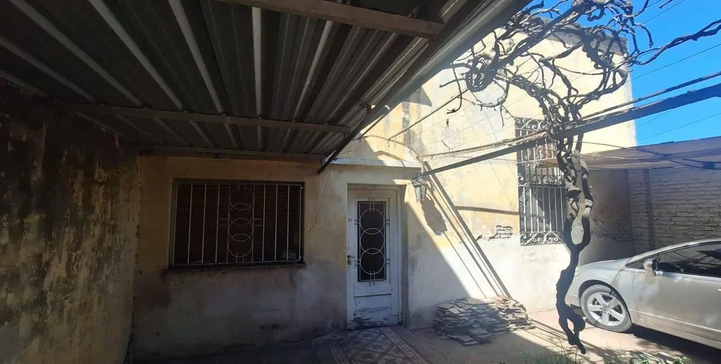 CASA 3 DORMITORIOS CON ESPACIO VERDE 4