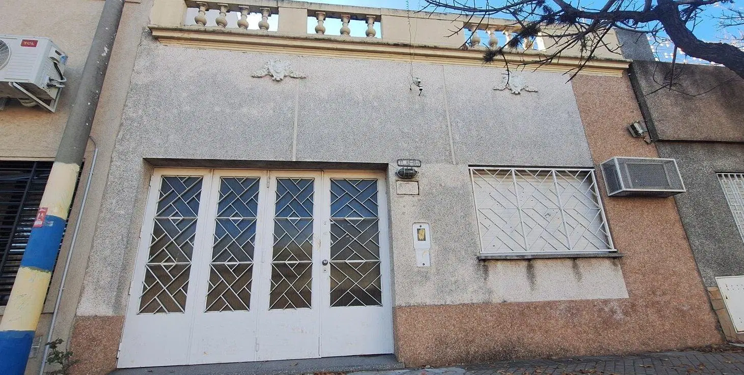 CASA DE 2 DORMITORIOS ARROYITO 3