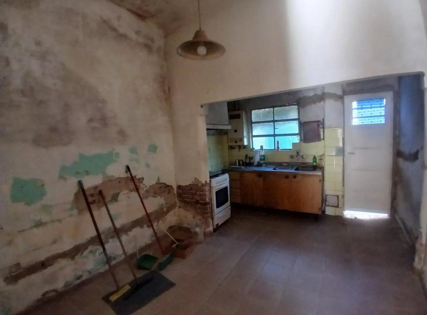 Casa de 2 Dormitorios en Venta Alberdi Oeste 5