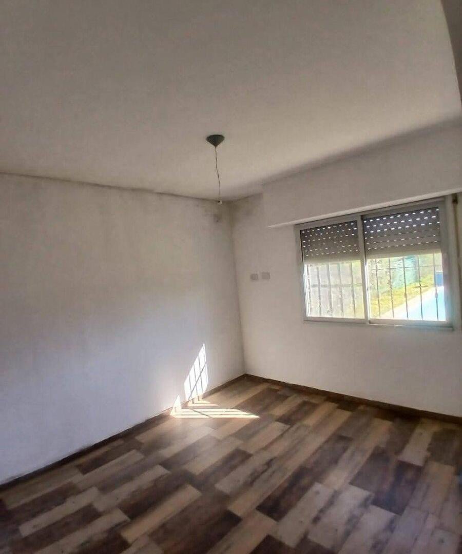 Foto de Casa de 2 Dormitorios en Roldan en Alquiler, imagen 3