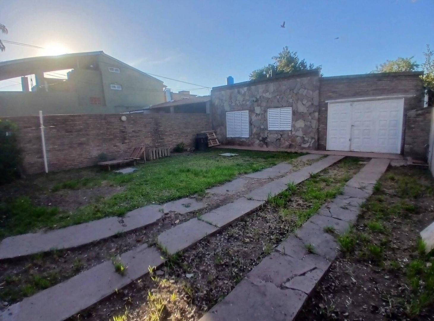 Foto de CASA EN VENTA DE 2 DORMITORIOS BARRIO SANTA RITA GRANADERO BAIGORRIA, imagen 4