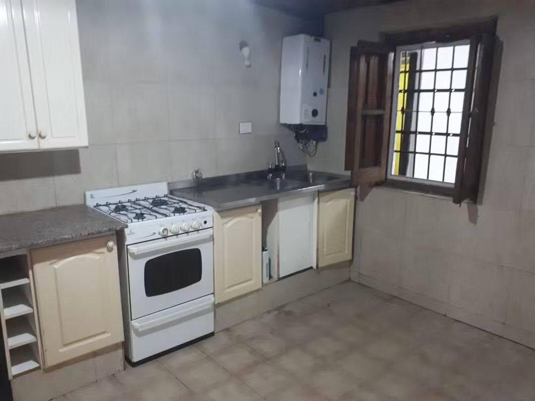 Foto de CASA AL FRENTE DE 1 DORMITORIO EN ALQUILER, imagen 3