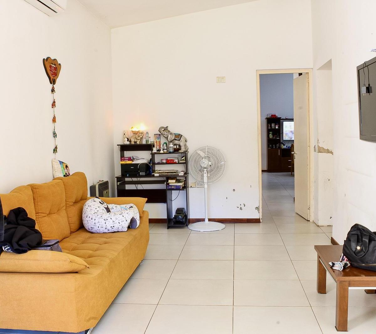 Casa de 3 Dorm. con Jardin, Pileta y Quincho en Saladillo 5