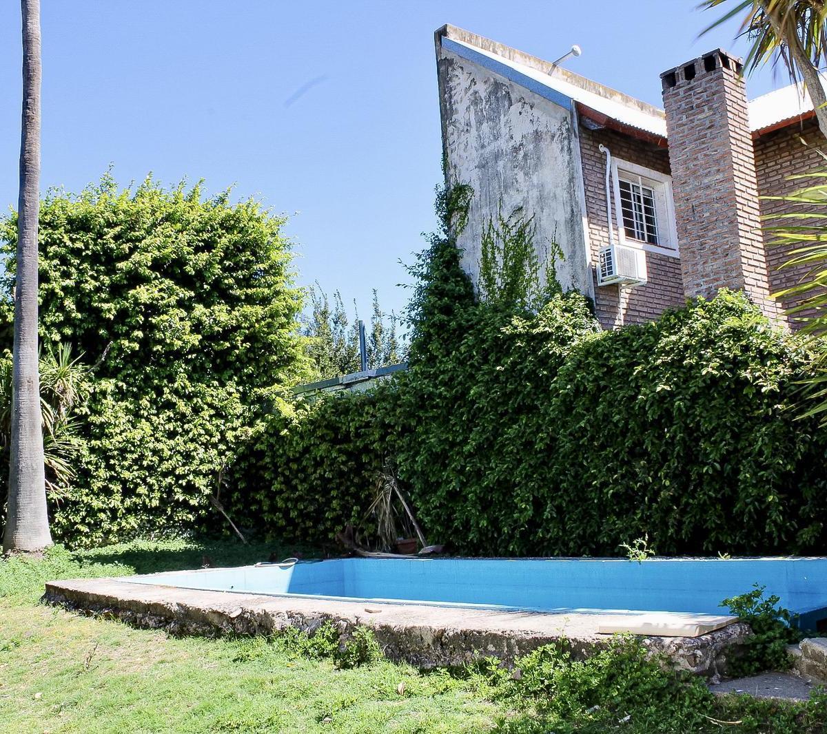 Casa de 3 Dorm. con Jardin, Pileta y Quincho en Saladillo 4