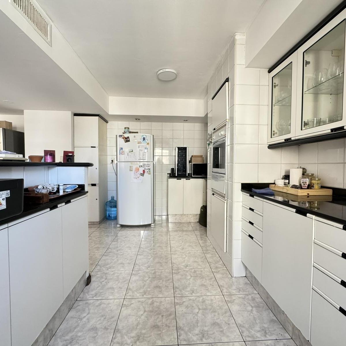 Departamento de 4 Dorm. en Piso Exclusivo Frente a Monumento - Córdoba 695 Piso 7 4