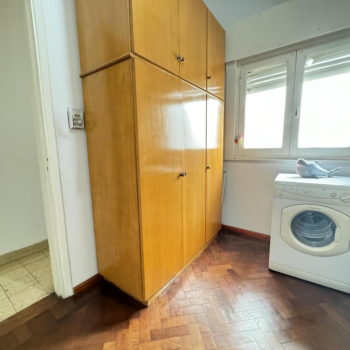 Casa en Planta Alta en Venta con Terraza Exclusiva en Zona Historica del Centro - Laprida 1257 3