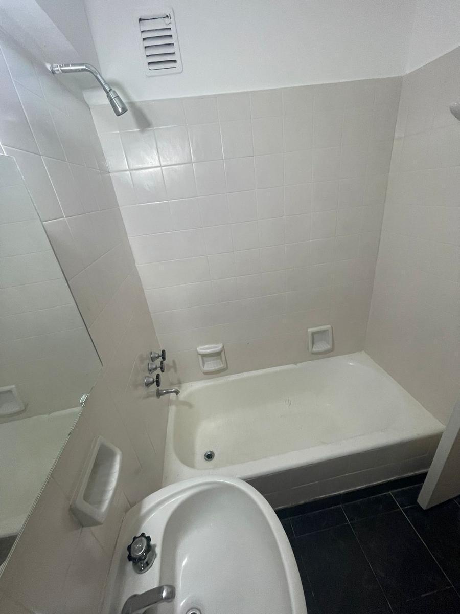 Departamento de 3 Dorm. en Venta en Centro 5