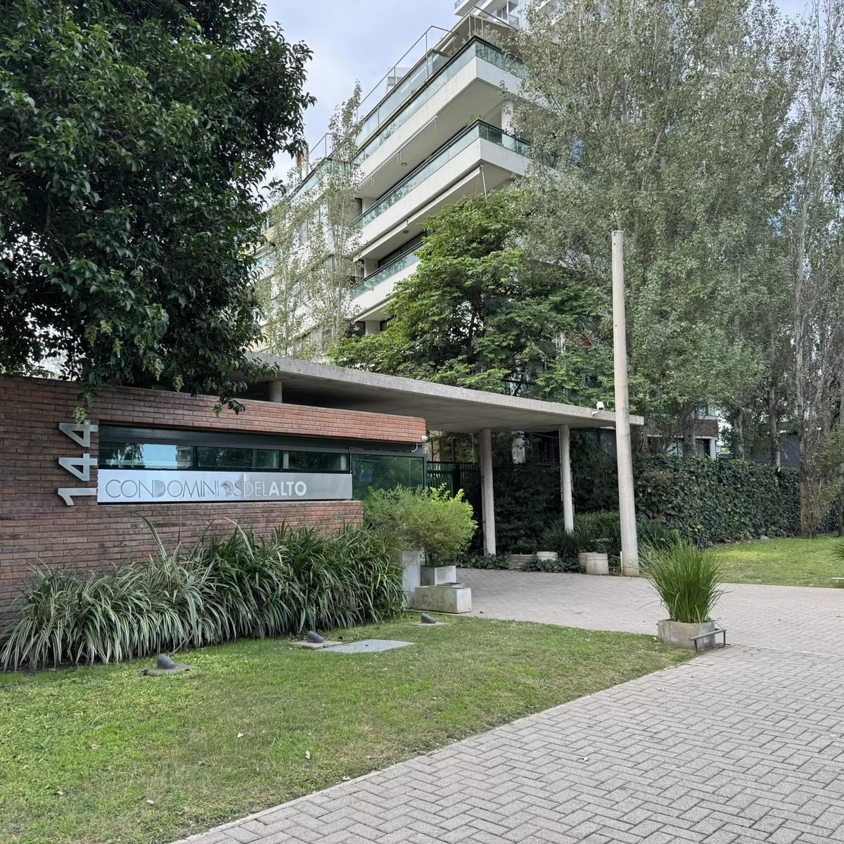 Departamento de 4 Dorm. en Venta en Puerto Norte 2