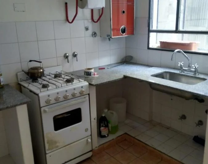 Gran casa al frente apta USO COMERCIAL - Presidente Roca 145 3