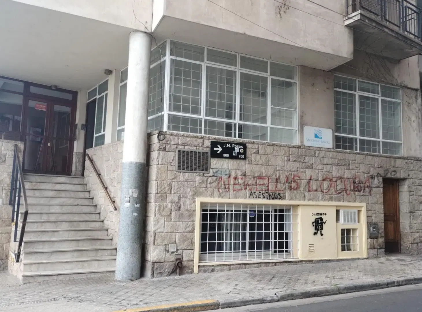 Local / Oficna en Cordoba 597 2