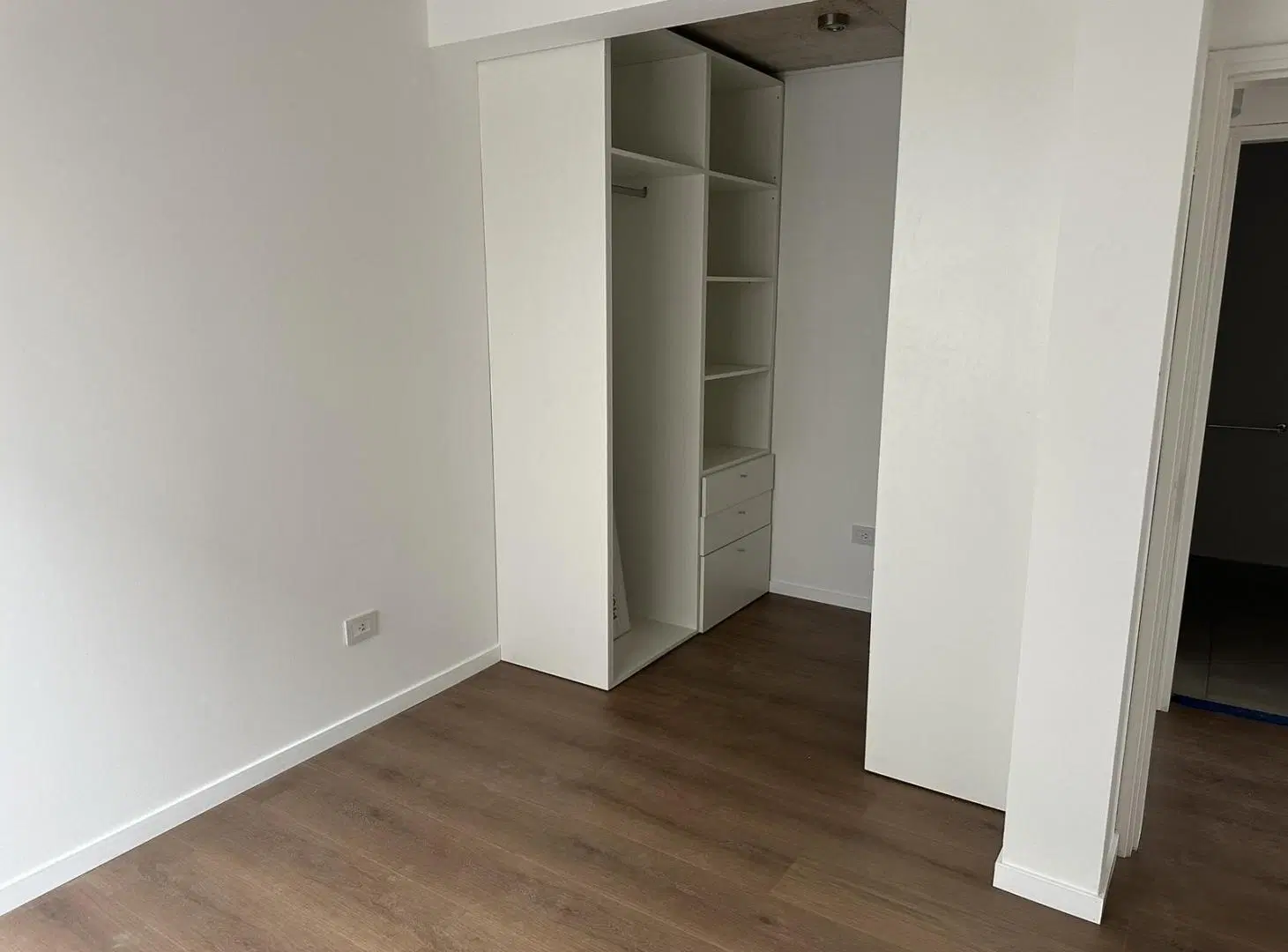1 dormitorio con cochera y amenities en Condos 2 3