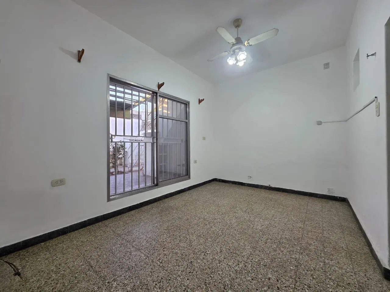 Casa 2 dormitorios en Barrio Belgrano 3
