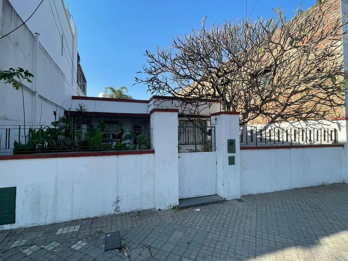 Casa - Gutemberg 915. 3
