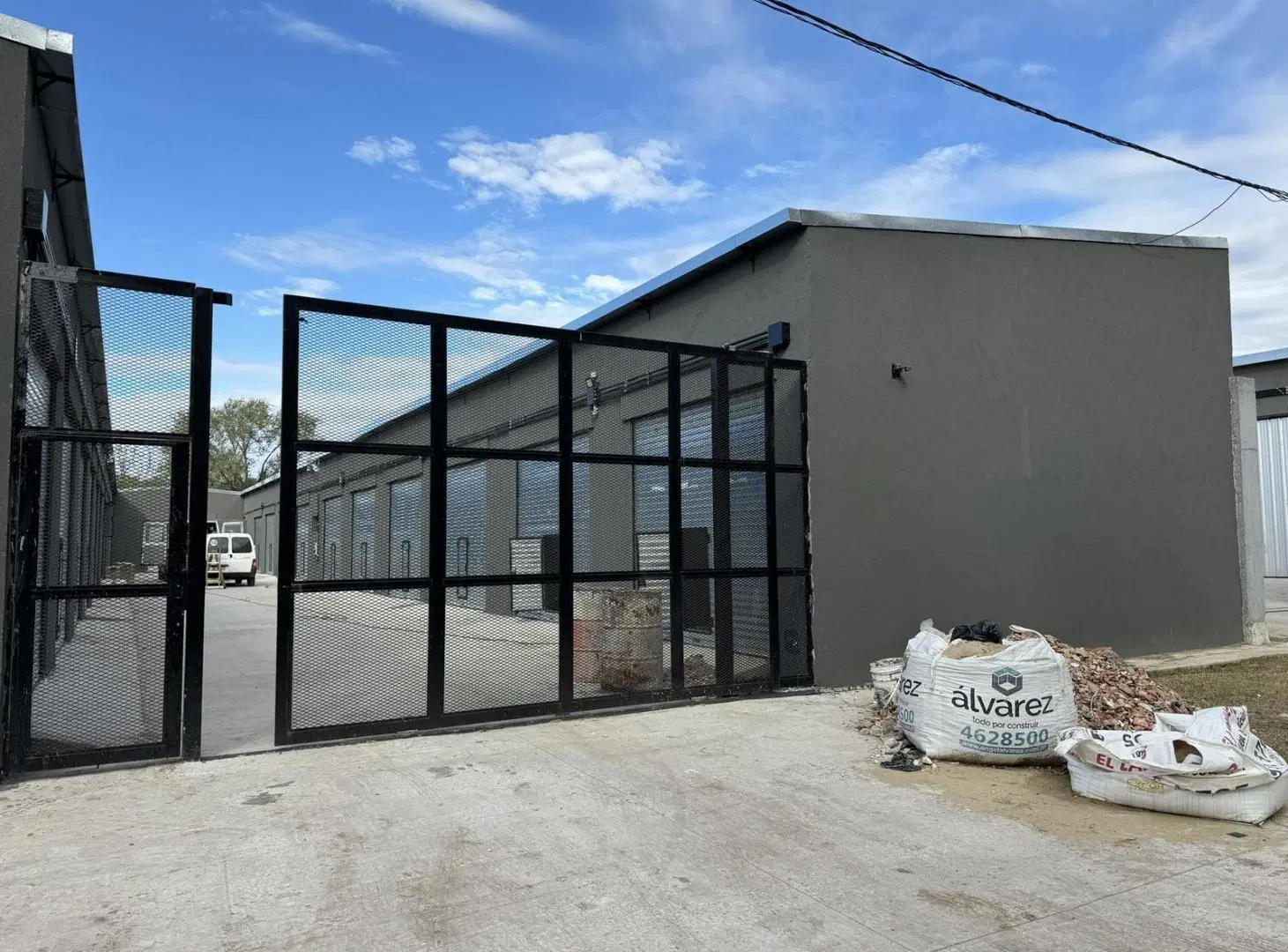 Galpón de 28,60 m2 en Fisherton 4