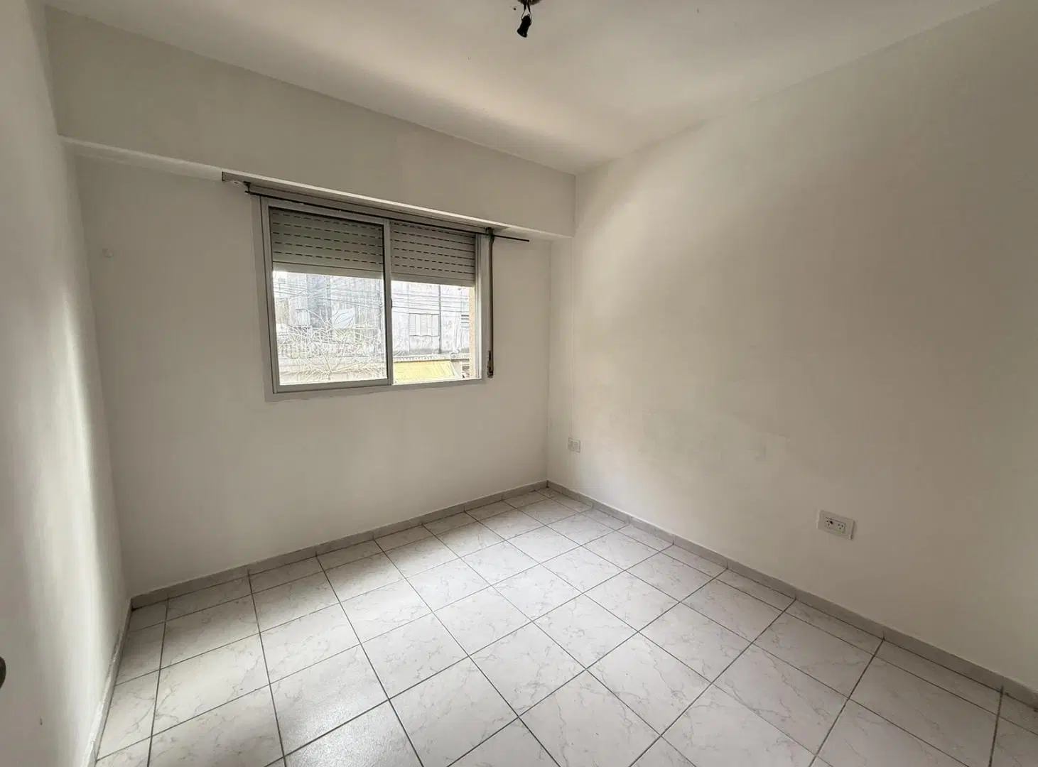Departamento en Luis Agote 5