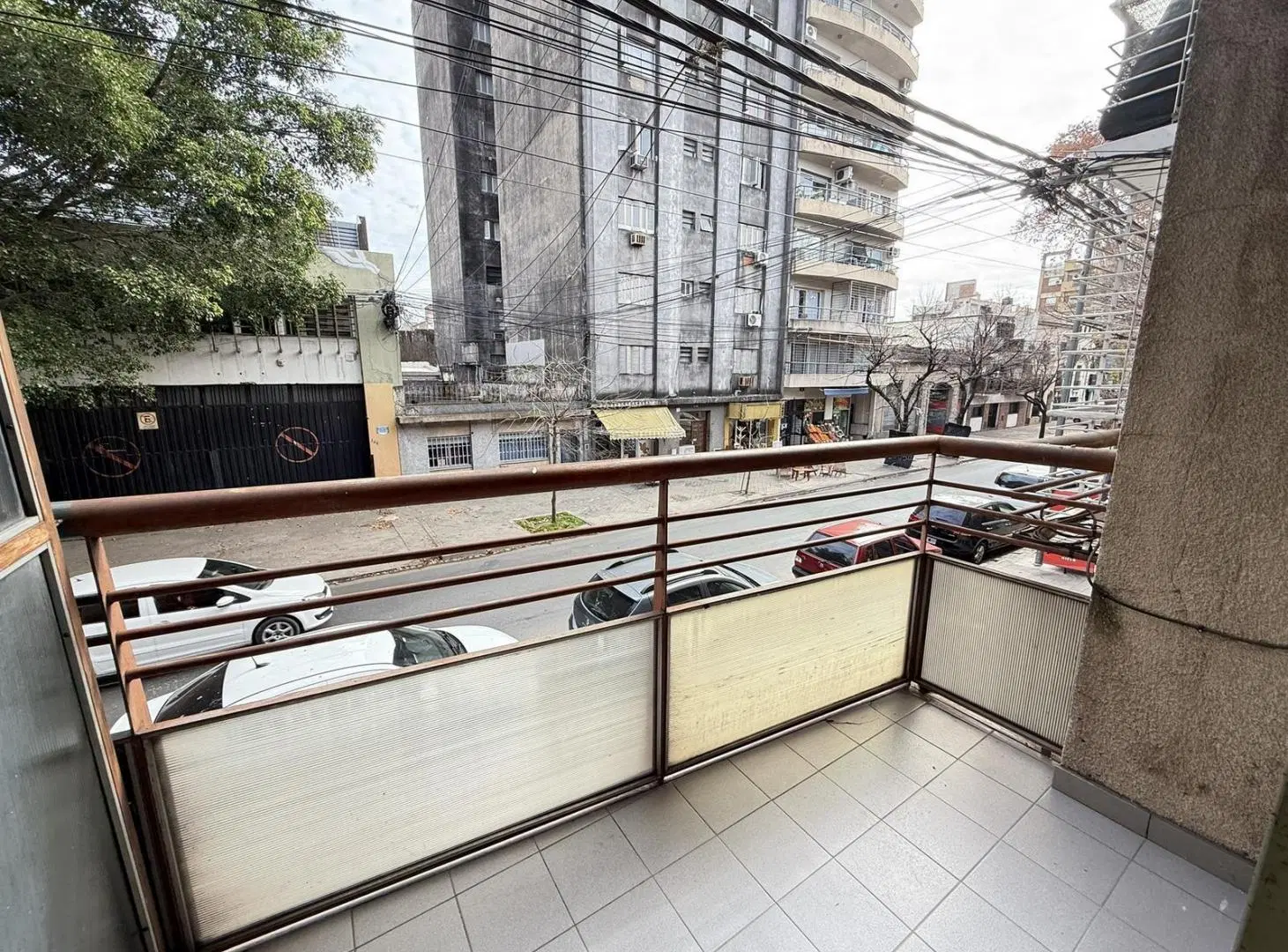 Departamento en Luis Agote 8
