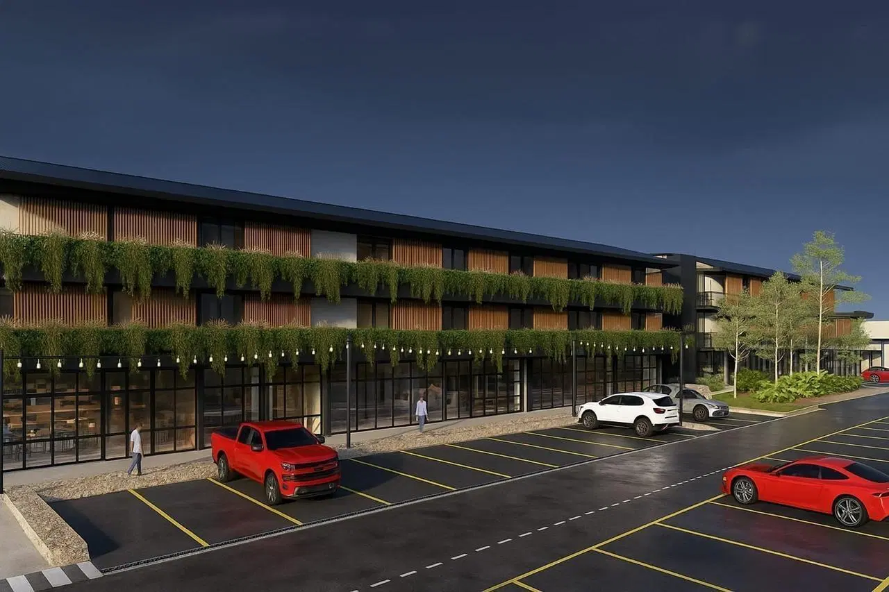 Local Comercial en Vendimia – La Finca Country Club, Funes 4