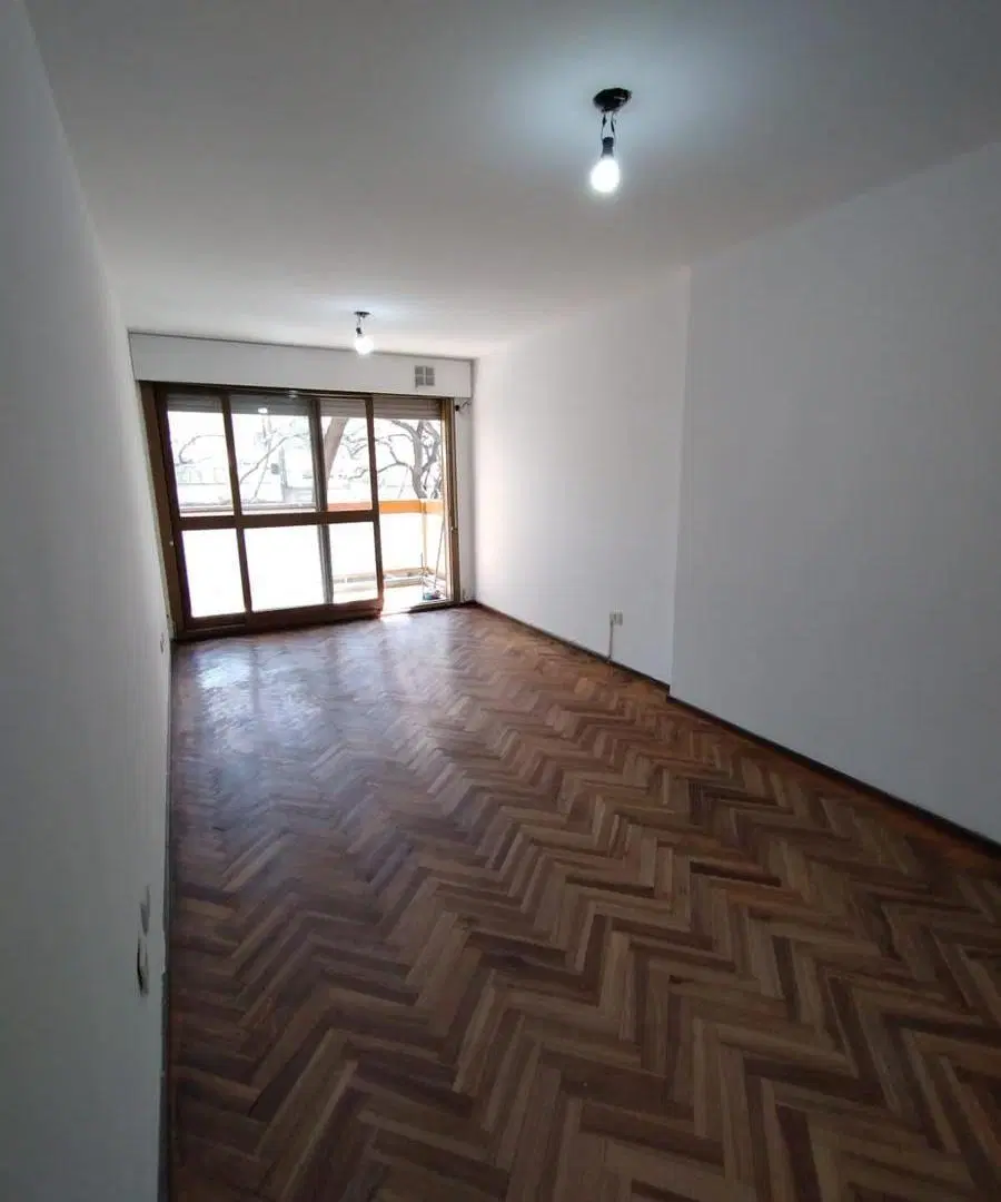 Salta 1735 Piso 2. 5