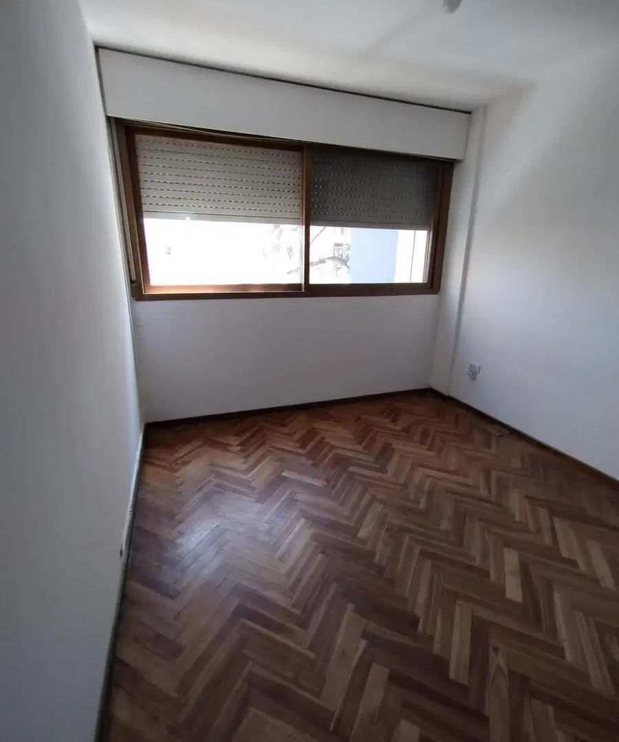 Salta 1735 Piso 2. 2