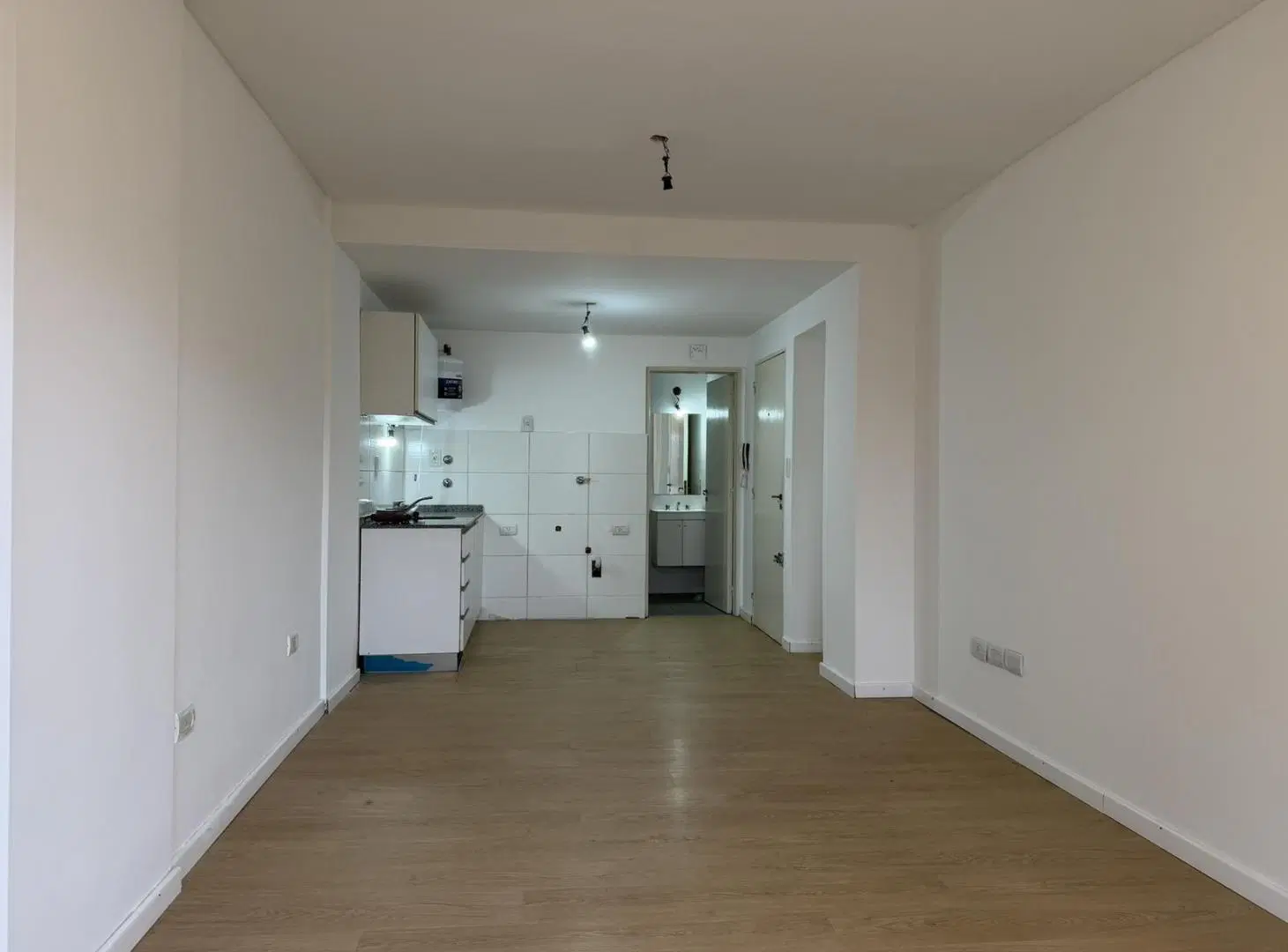 Departamento monoambiente en alquiler 1