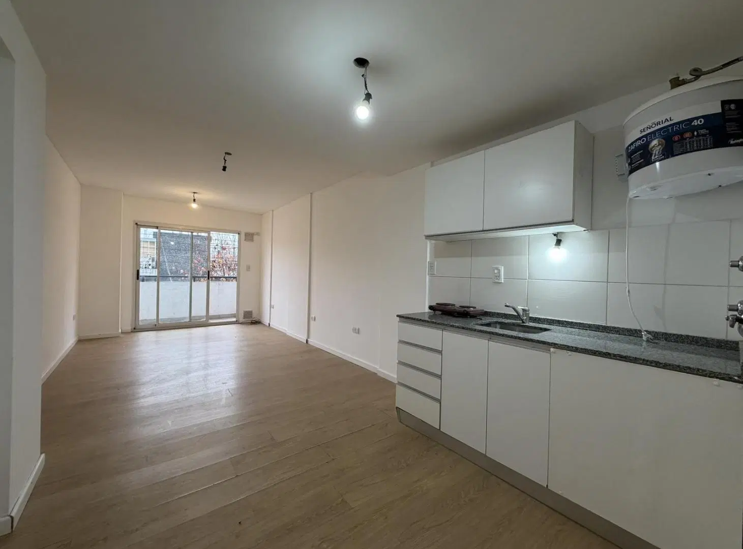 Departamento monoambiente en alquiler 2
