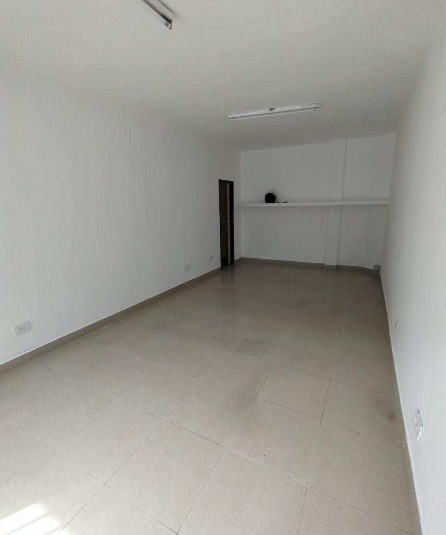 Foto de Local Rioja 2755, imagen 3