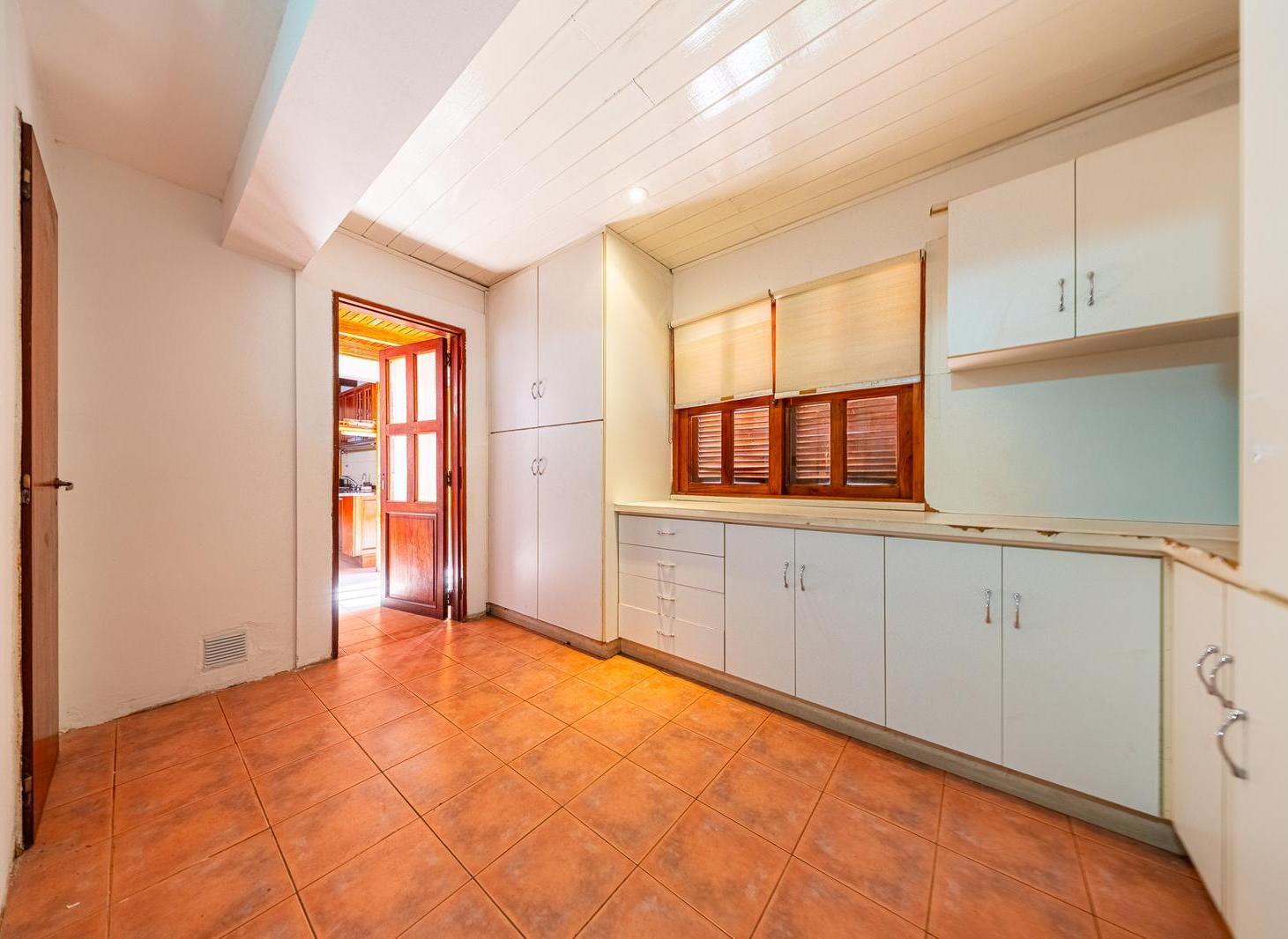 Foto de Casa de 4 dormitorios con gran jardín de 1184 m2, pileta y quincho, imagen 1