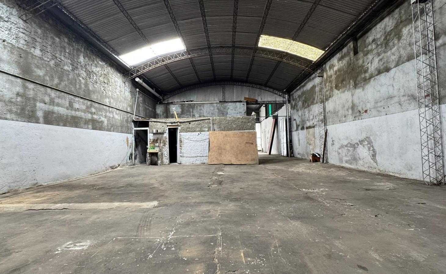 Foto de Galpon en venta en Echesortu, imagen 3