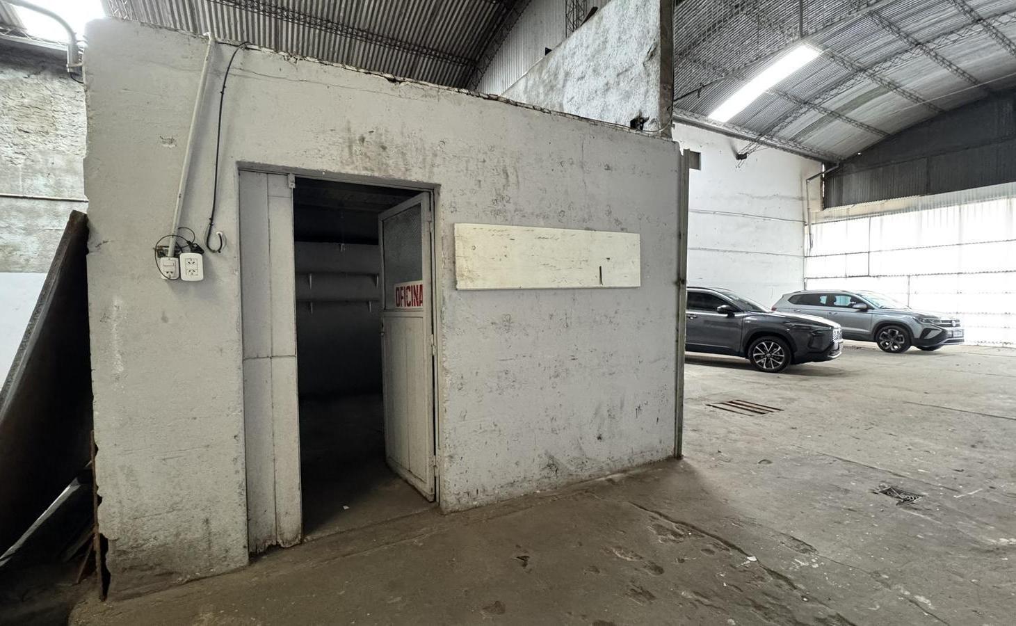 Foto de Galpon en venta en Echesortu, imagen 1