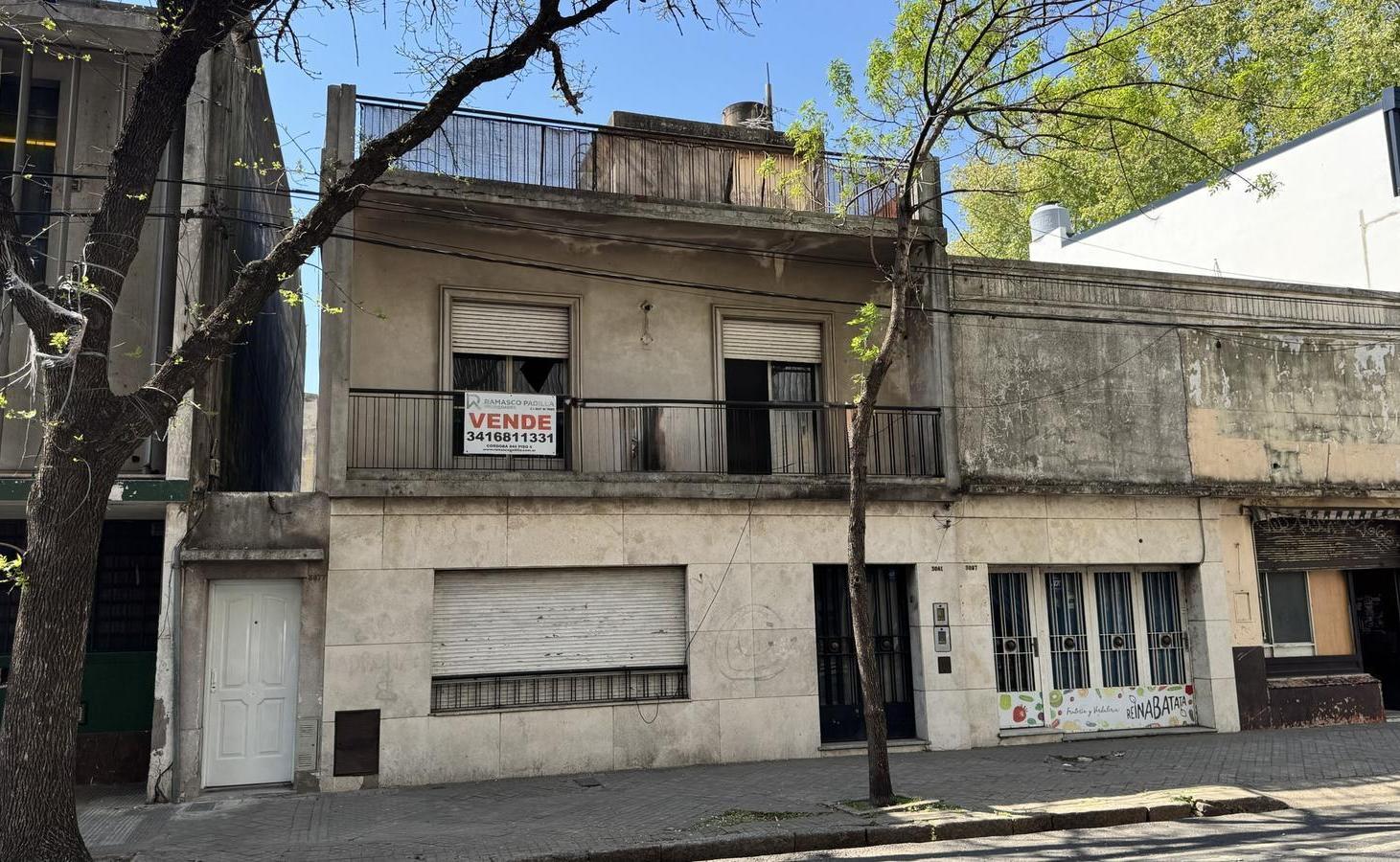 Foto de Casa y local comercial a reciclar en venta en La Tablada, imagen 3