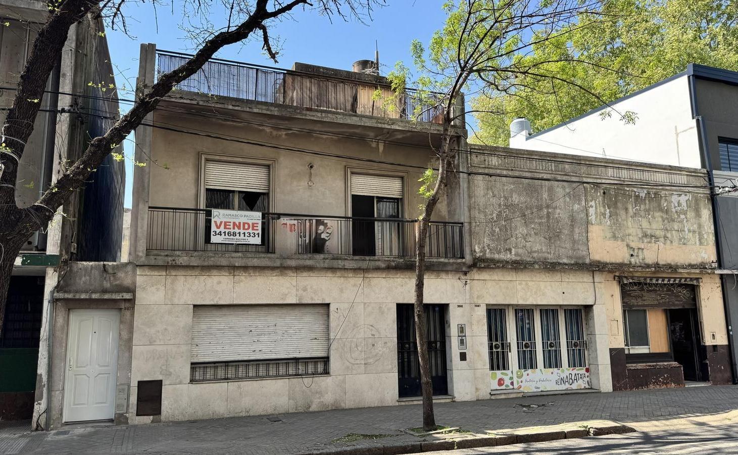 Foto de Casa y local comercial a reciclar en venta en La Tablada, imagen 1