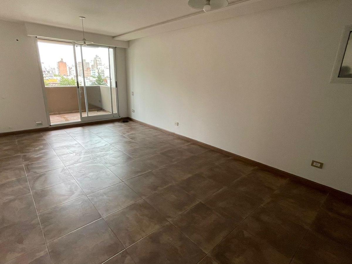 Venta - Departamento - Corrientes 1800, Piso 5º 2