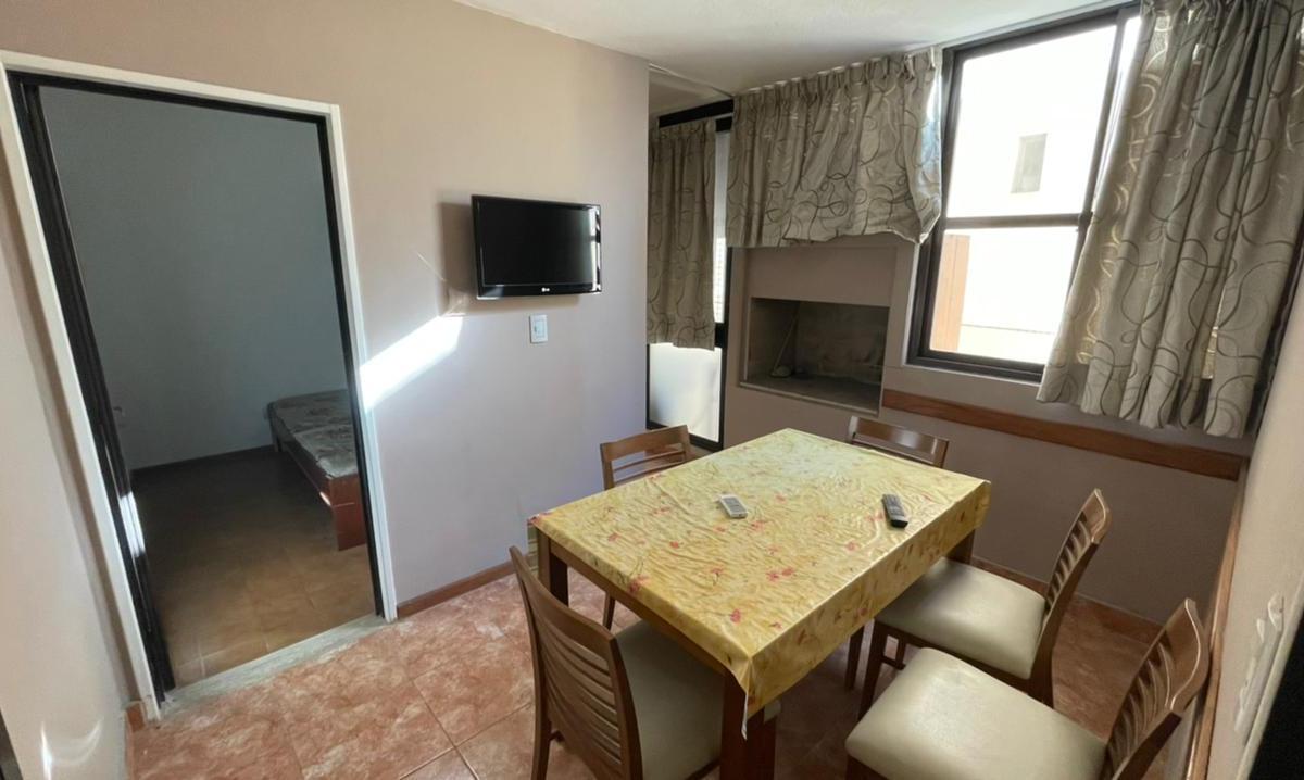 Venta - Dpto. - 3 Dorm. - Av Pellegrini 600 1